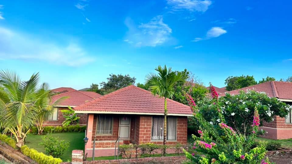 Regenta Resort Mango Village Guhagar Kudān 외부 사진